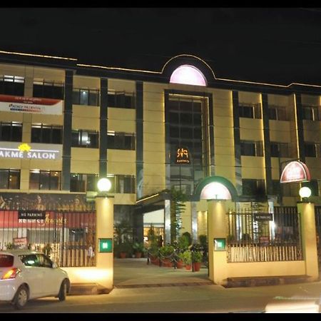 فندق جراند كونتيننتال Allāhābād Junction المظهر الخارجي الصورة